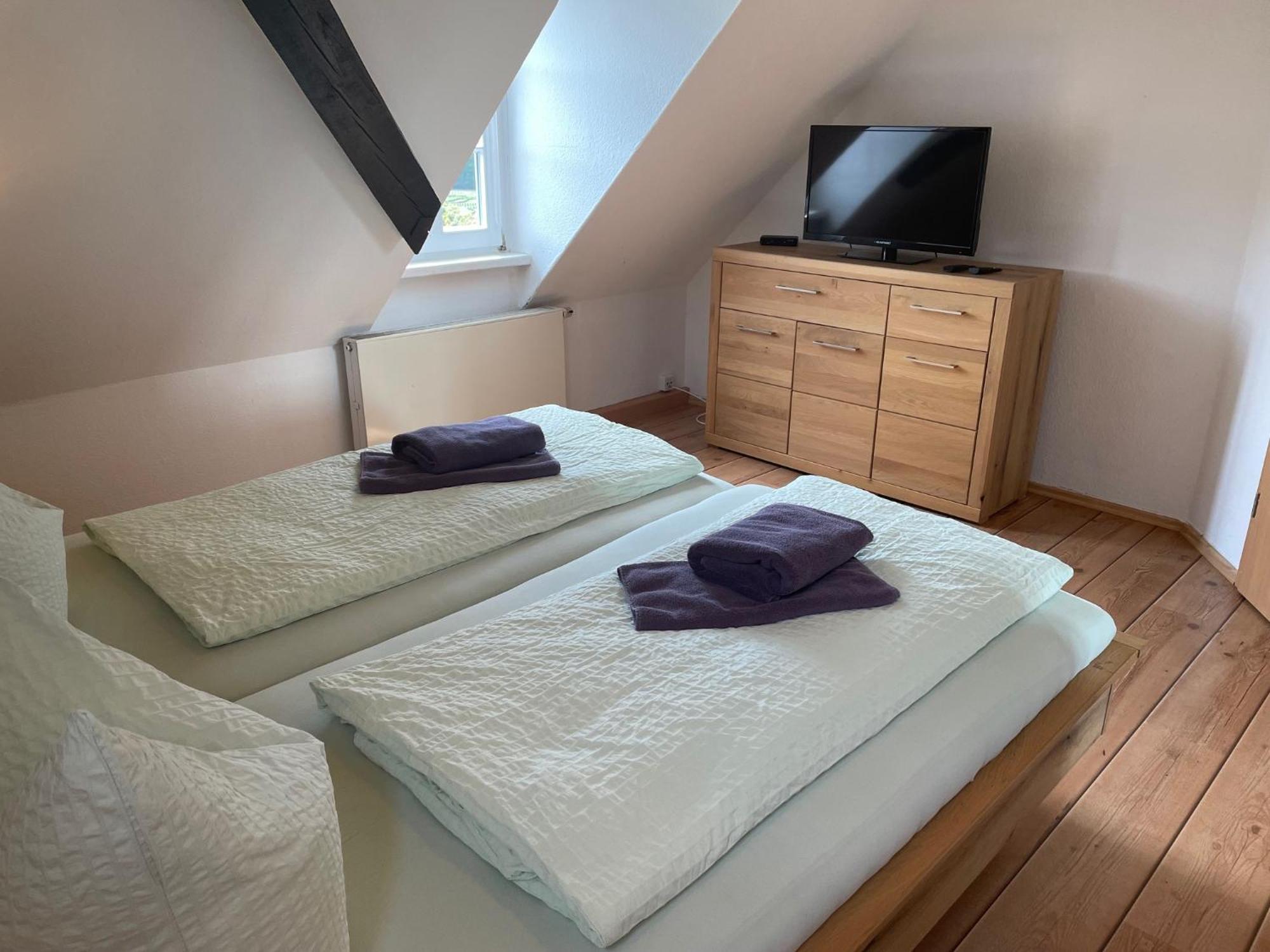 Appartments Zur Schlosswache ดีลิทส์ช ภายนอก รูปภาพ